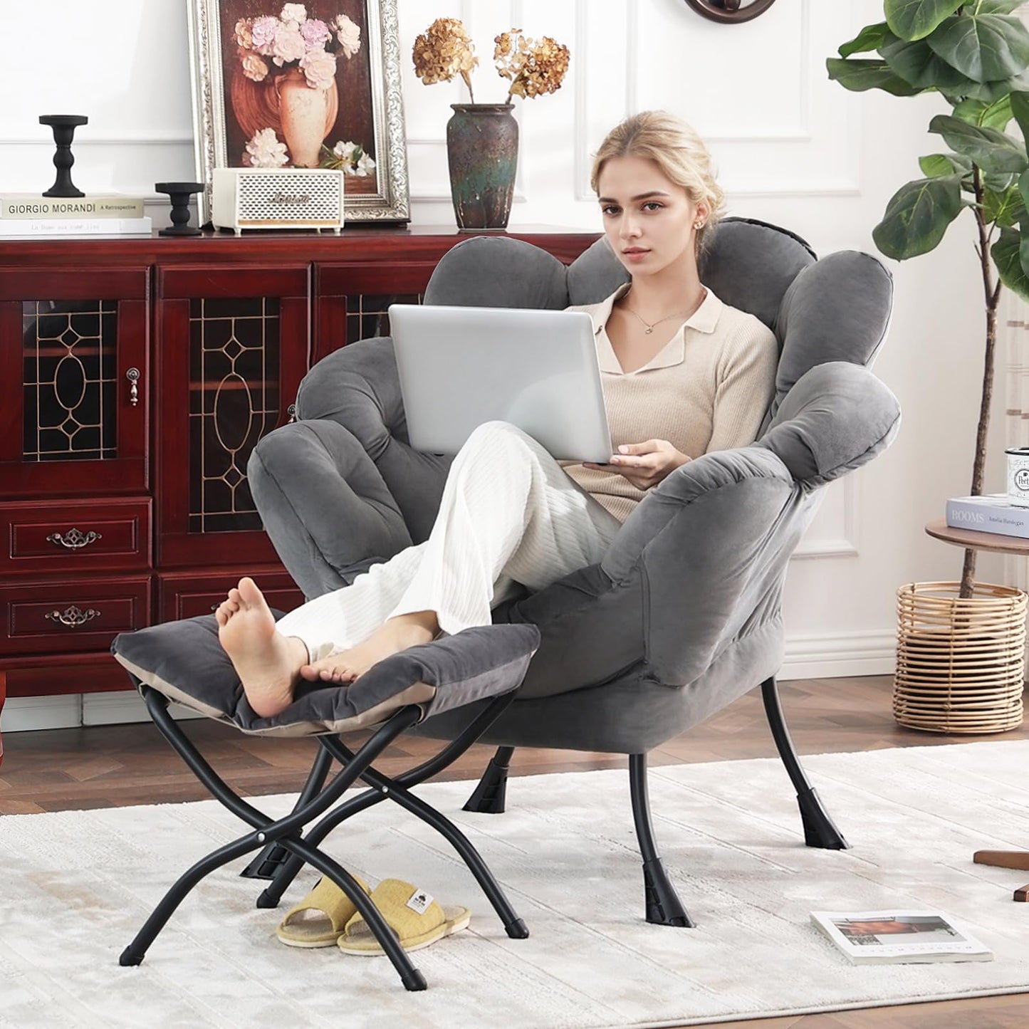 Butterfly Chair with Ottoman – Khaki Velvet