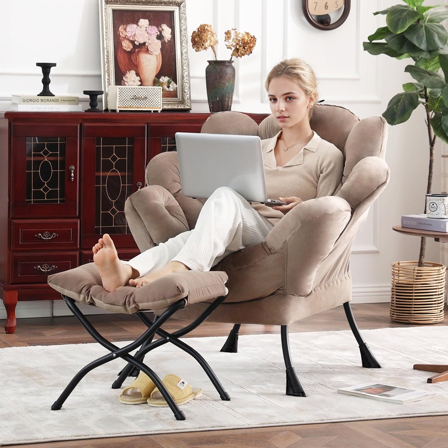 Butterfly Chair with Ottoman – Khaki Velvet